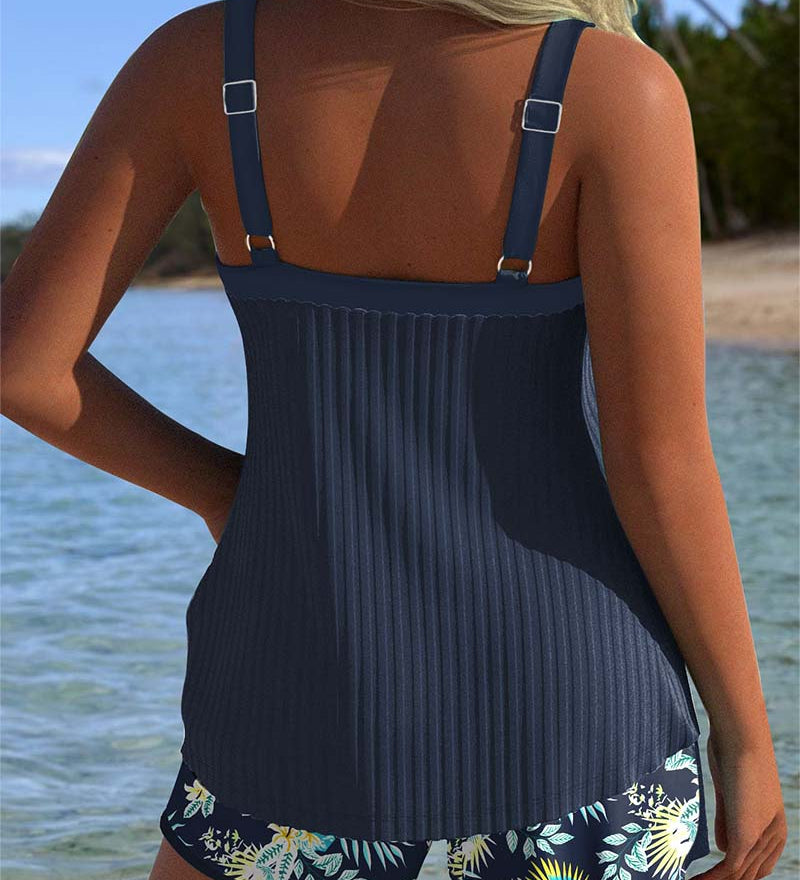 Damen-Badebekleidung — Lana